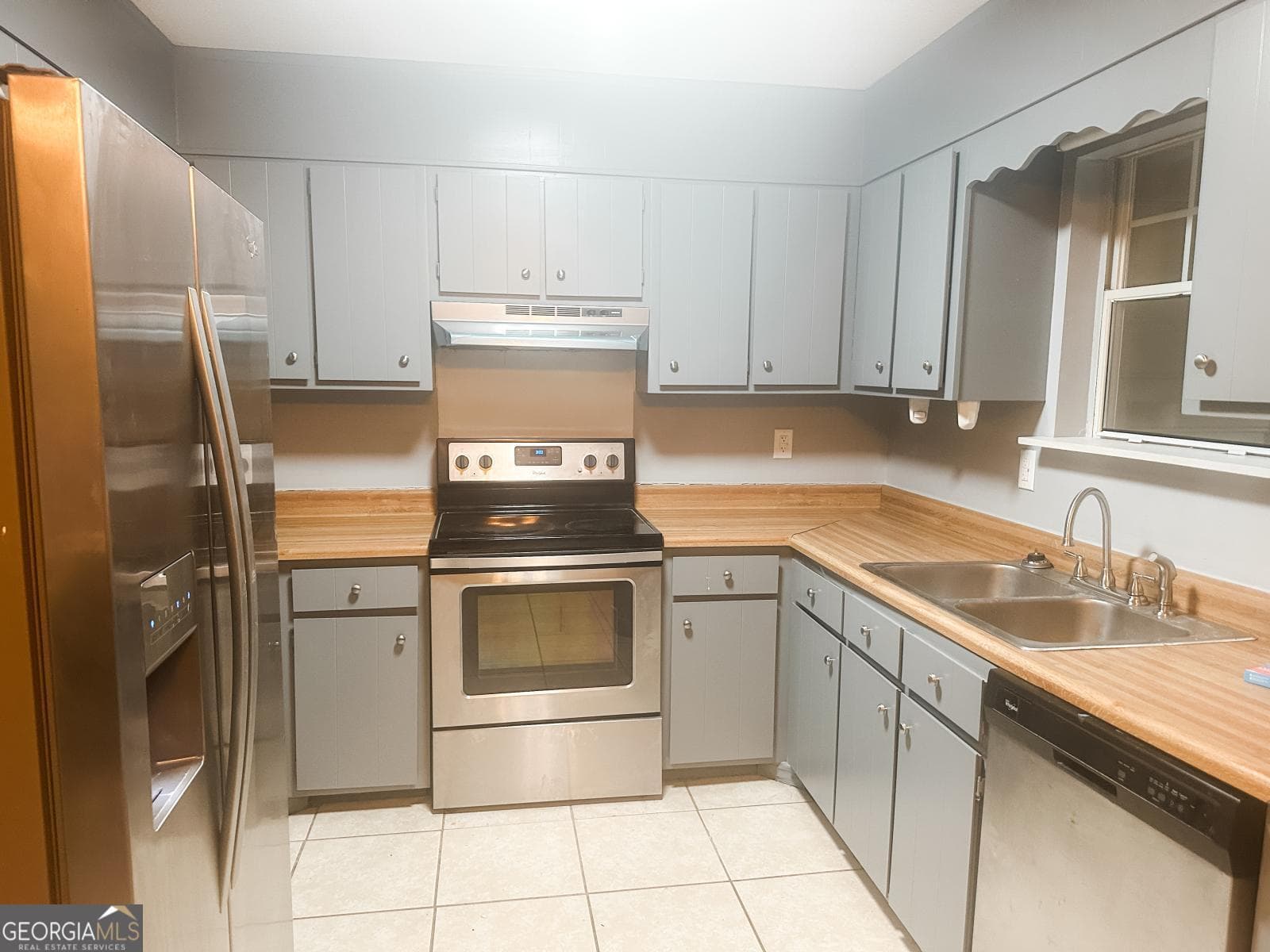 2 bedroom, 2.5 bathroom, 1,224 sq ft condominium for sale at 1100 Pineland Avenue APT 2D, Hinesville, GA 31313 — photo 5
