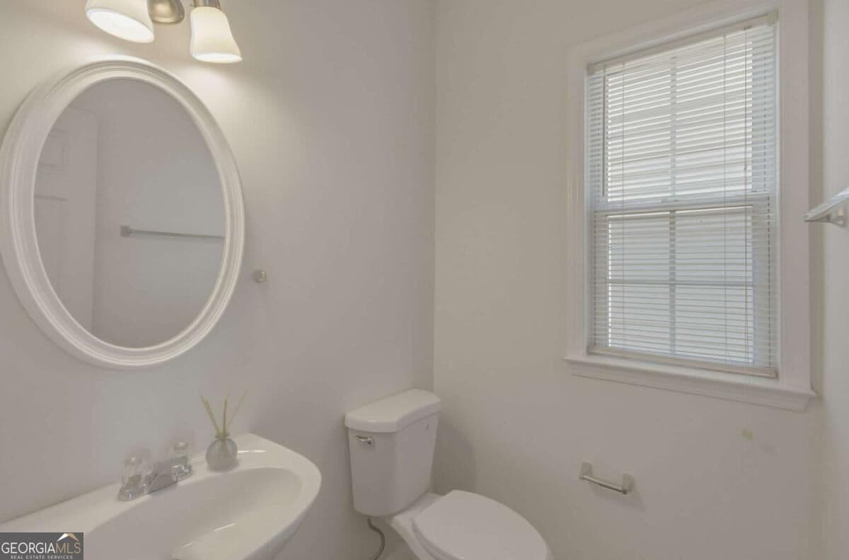 4 bedroom, 2.5 bathroom, 1,983 sq ft single family residence for rent at 3525 Moor Point, Cumming, GA 30040 for $2,350 a month — photo 10