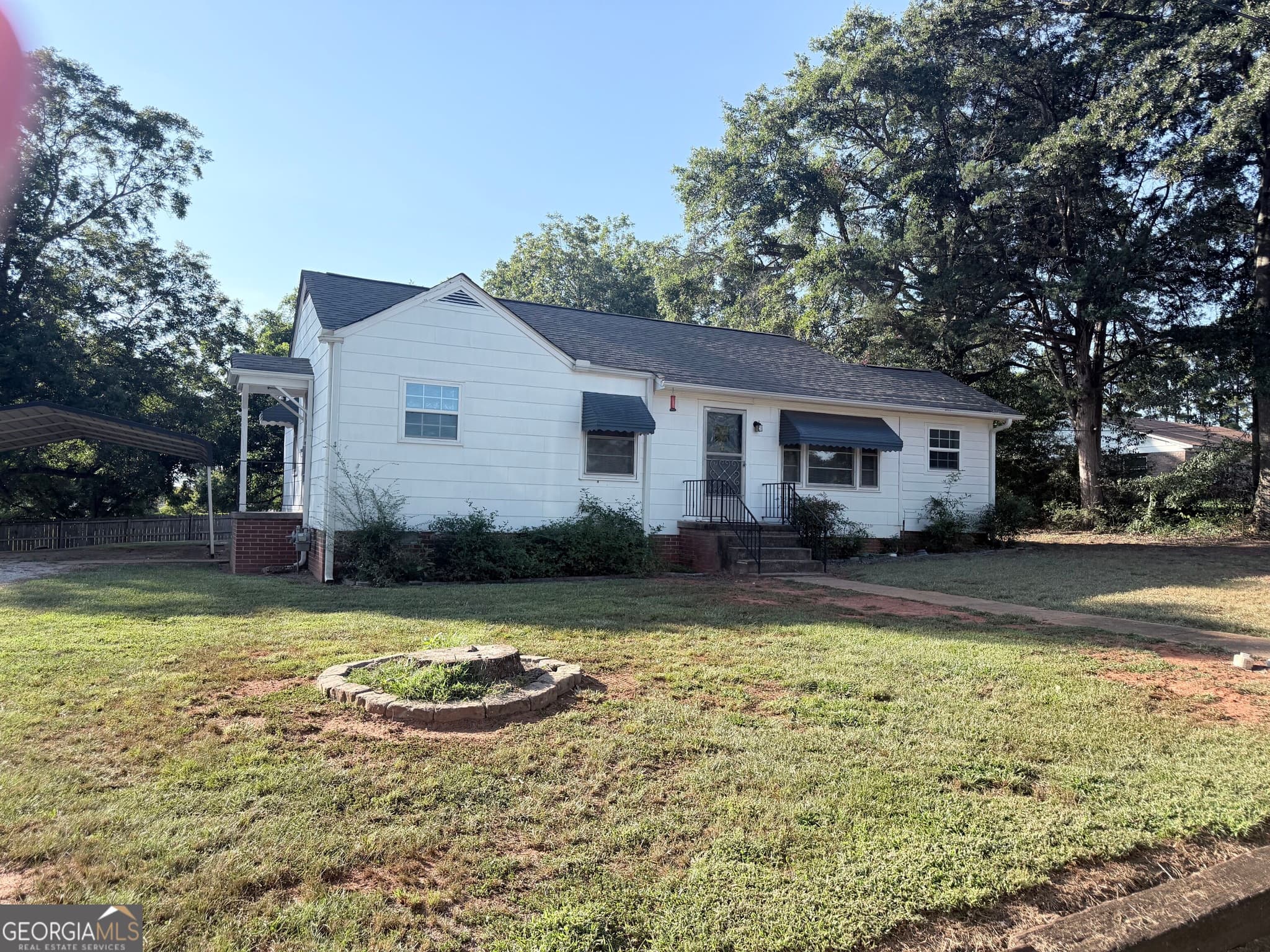 2 bedroom, 1 bathroom, 968 sq ft single family residence for rent at 75 Williams Street, Royston, GA 30662 for $1,350 a month