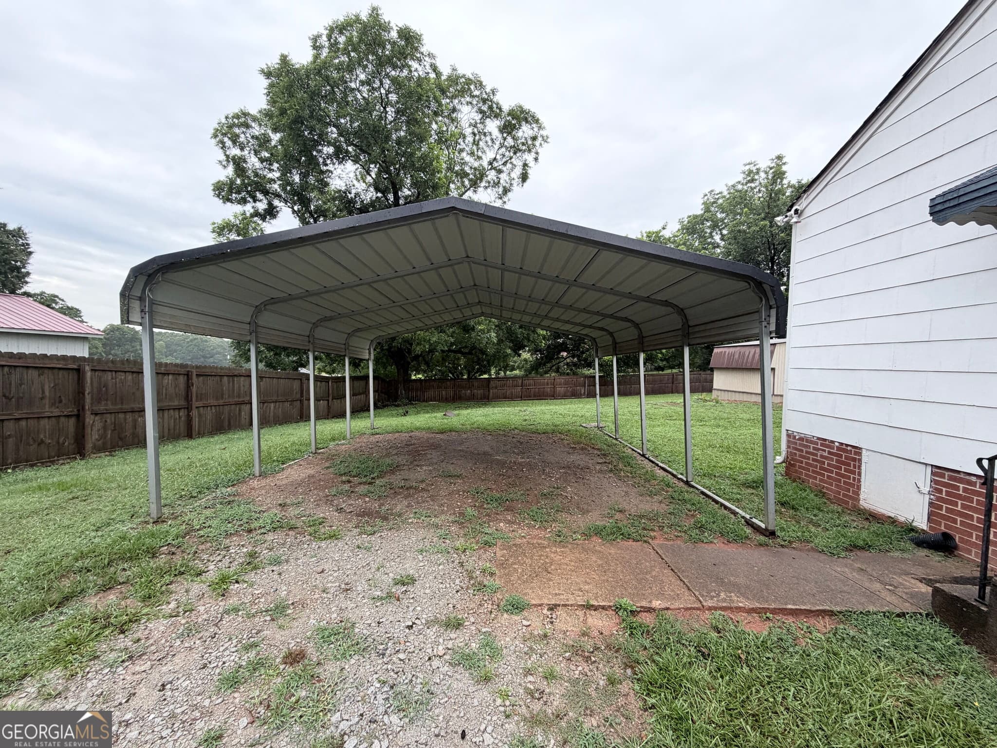 2 bedroom, 1 bathroom, 968 sq ft single family residence for rent at 75 Williams Street, Royston, GA 30662 for $1,350 a month — photo 4