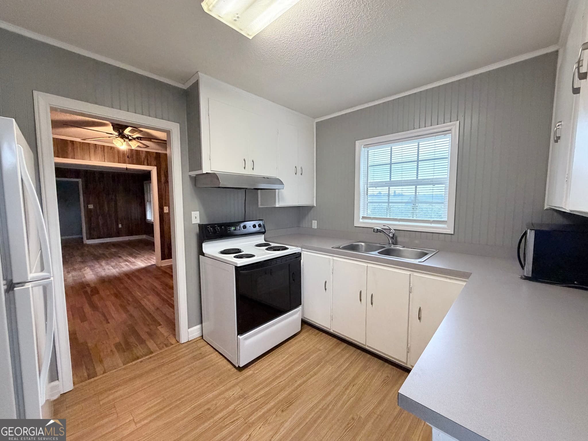 2 bedroom, 1 bathroom, 968 sq ft single family residence for rent at 75 Williams Street, Royston, GA 30662 for $1,350 a month — photo 8