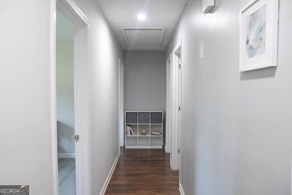 6 bedroom, 4 bathroom, 2,548 sq ft single family residence for sale at 2588 Kings Way, Lawrenceville, GA 30044 — photo 8