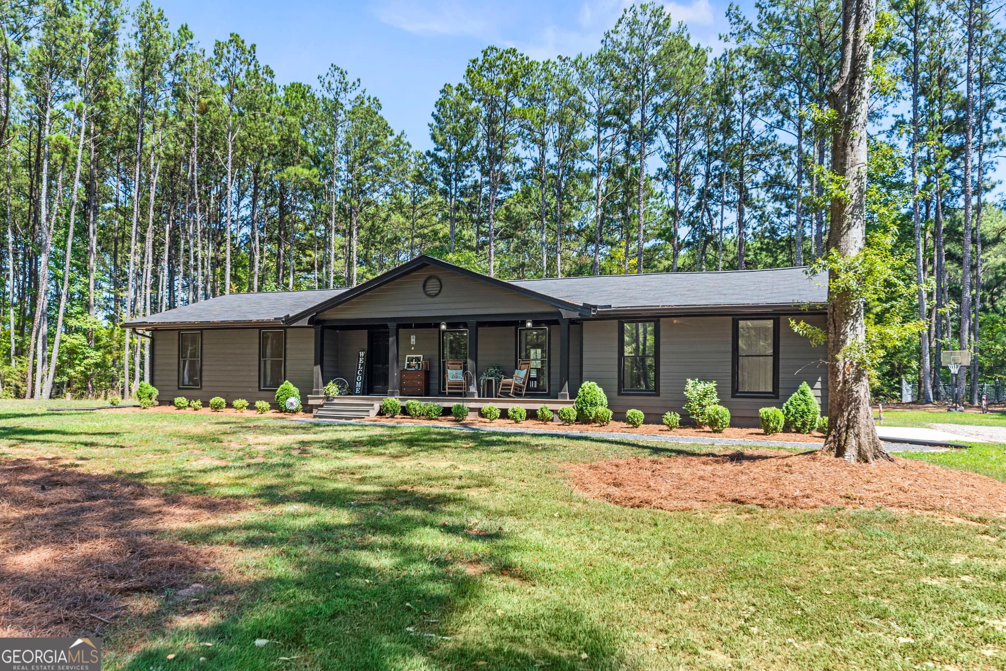 3 bedroom, 2 bathroom, 1,433 sq ft single family residence for sale at 299 Hwy 11, Monroe, GA 30655 — photo 3