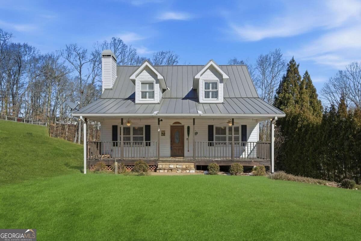 3 bedroom, 2 bathroom, 1,588 sq ft single family residence for sale at 681 Chestatee Point, Dawsonville, GA 30534 — photo 4
