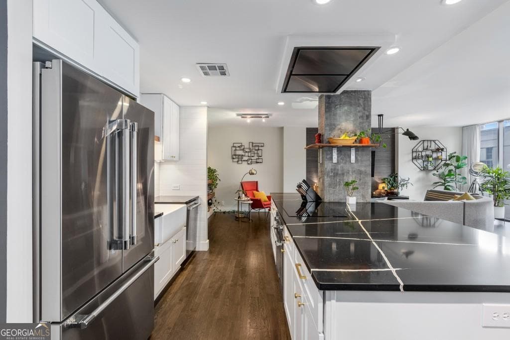 2 bedroom, 2 bathroom, 1,460 sq ft condominium for sale at 145 15th Street APT 826, Atlanta, GA 30309 — photo 10