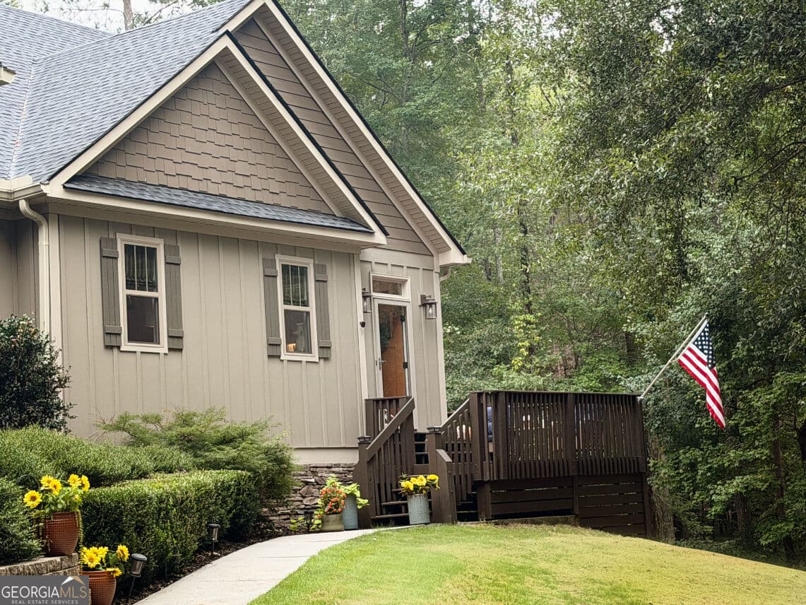 3 bedroom, 3 bathroom, 2,457 sq ft single family residence for sale at 207 Marion Beavers Road, Sharpsburg, GA 30277 — photo 2