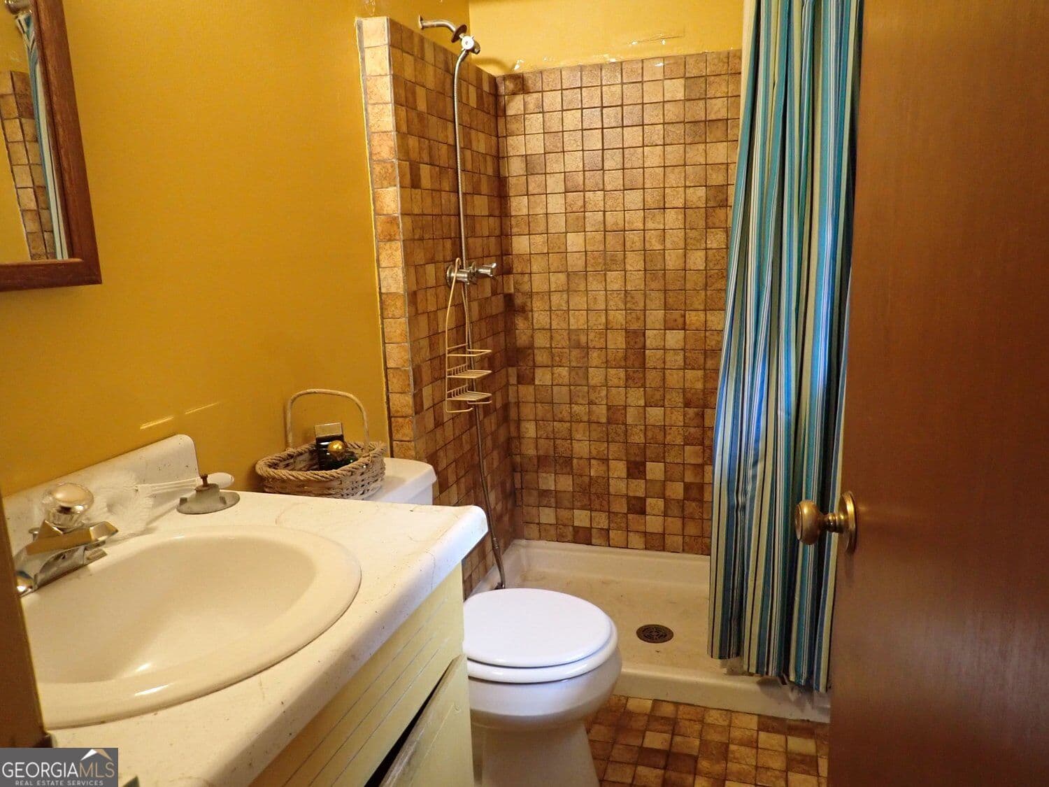 3 bedroom, 2 bathroom, 1,289 sq ft single family residence for sale at 8295 Valley Stream Drive, Jonesboro, GA 30236 — photo 8