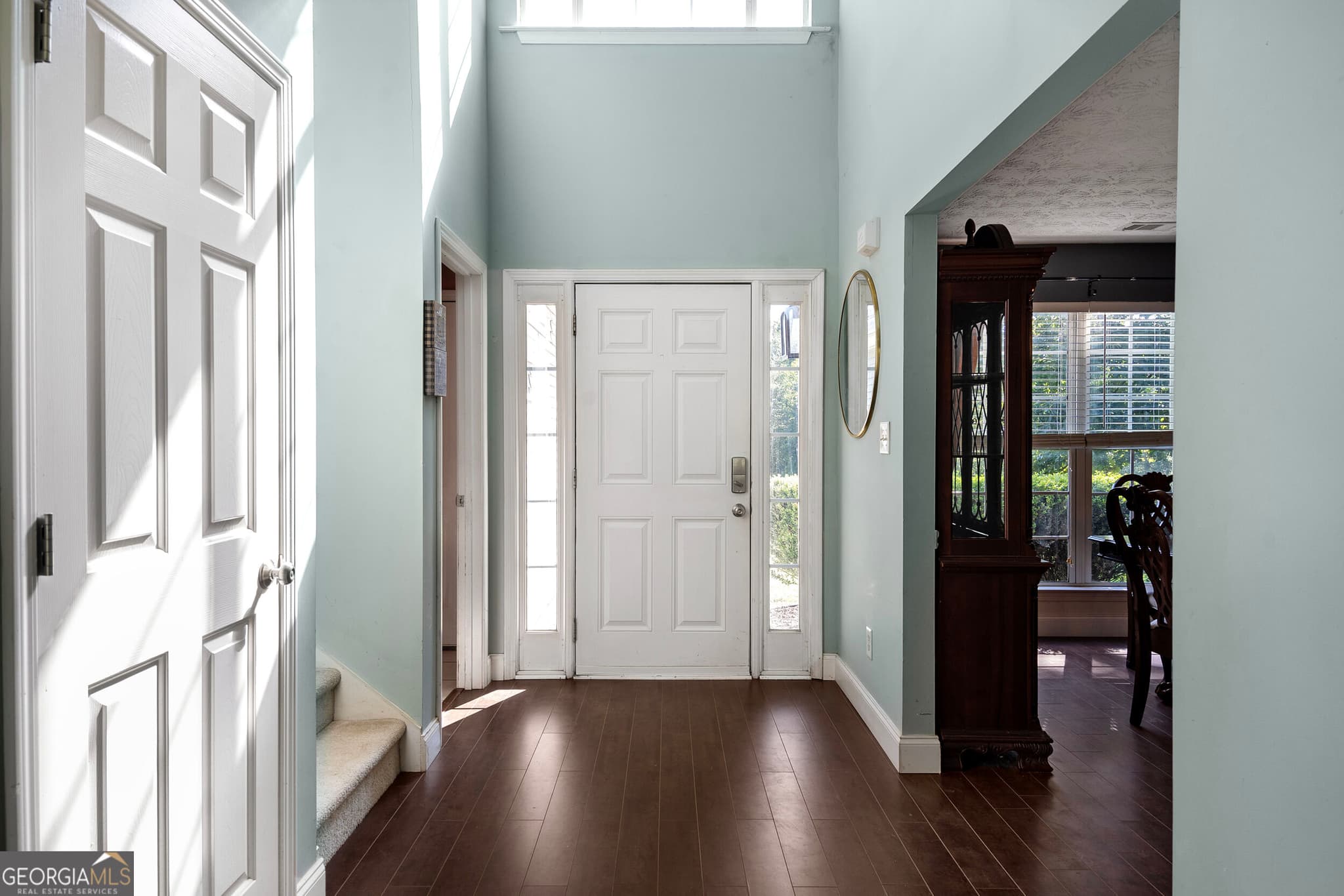 3 bedroom, 2 bathroom, 1,726 sq ft single family residence for sale at 4238 Riviere Point, Gainesville, GA 30507 — photo 3