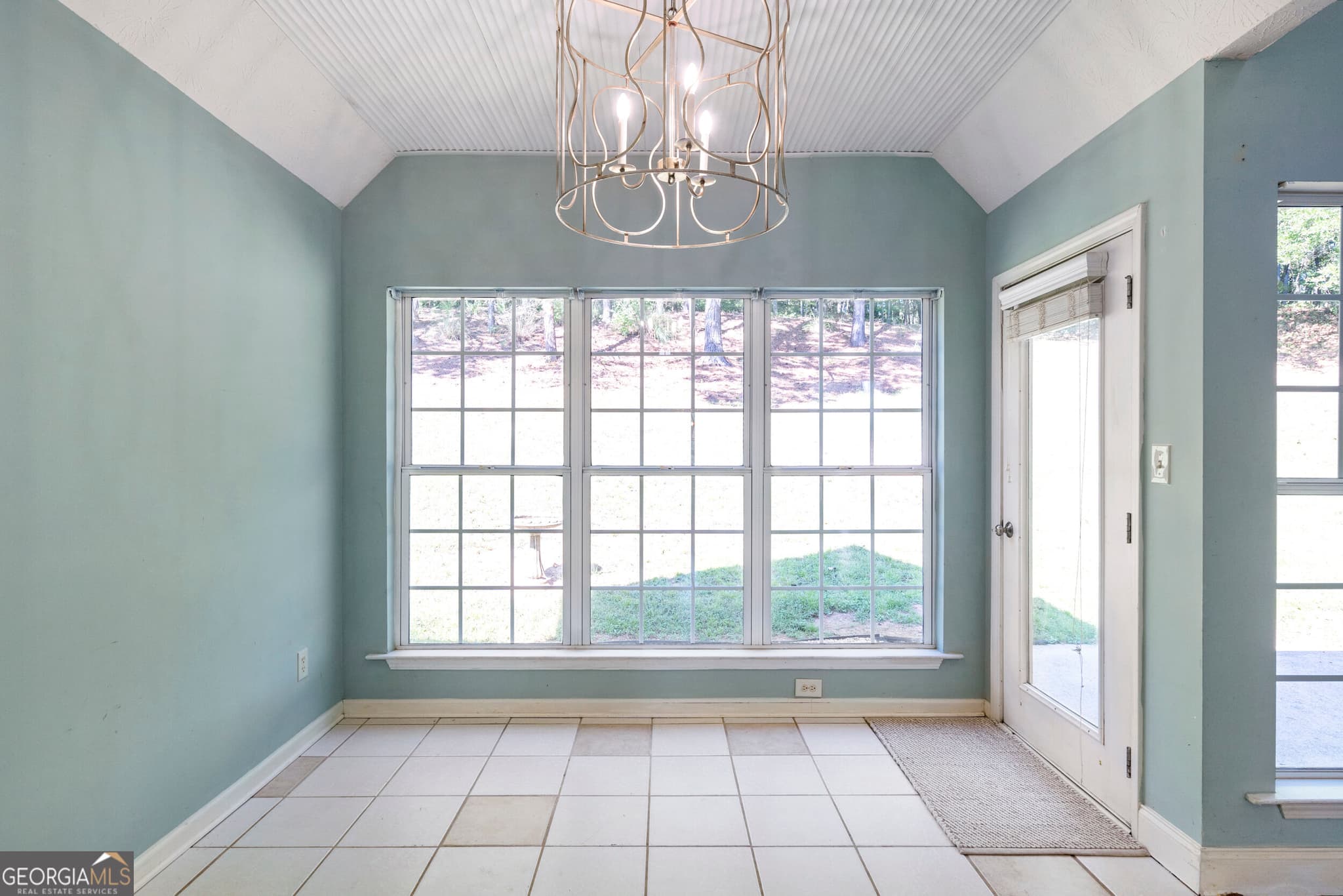 3 bedroom, 2 bathroom, 1,726 sq ft single family residence for sale at 4238 Riviere Point, Gainesville, GA 30507 — photo 10