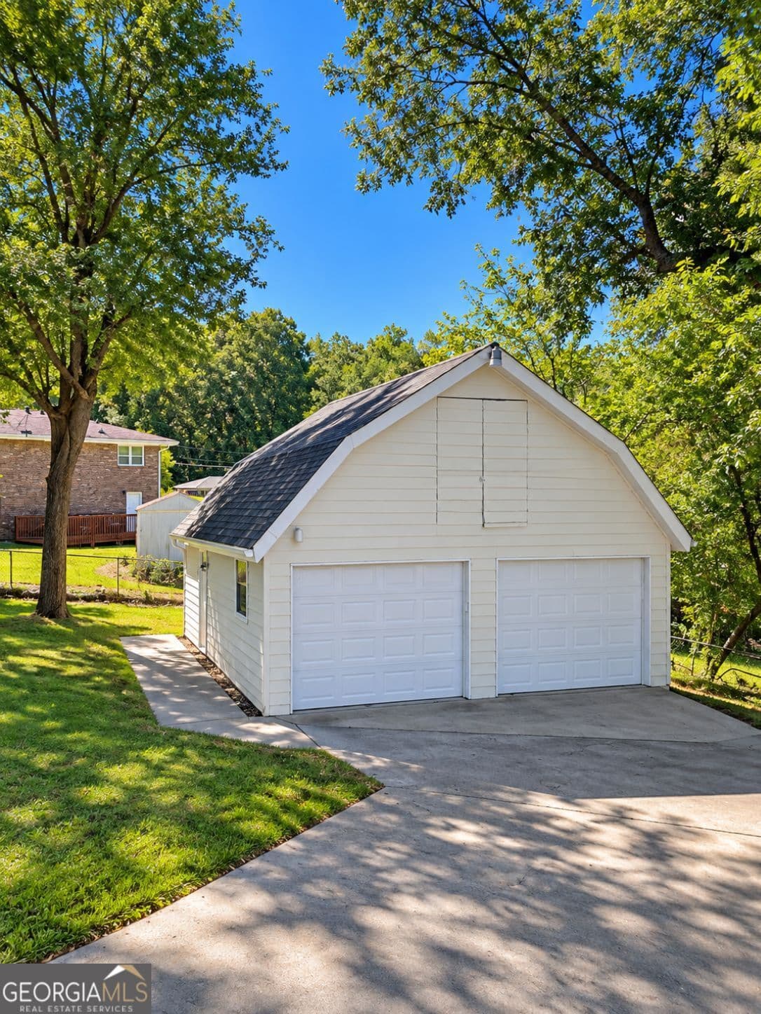 3 bedroom, 2 bathroom, 1,239 sq ft single family residence for sale at 3296 Old Concord Road, Smyrna, GA 30082 — photo 2