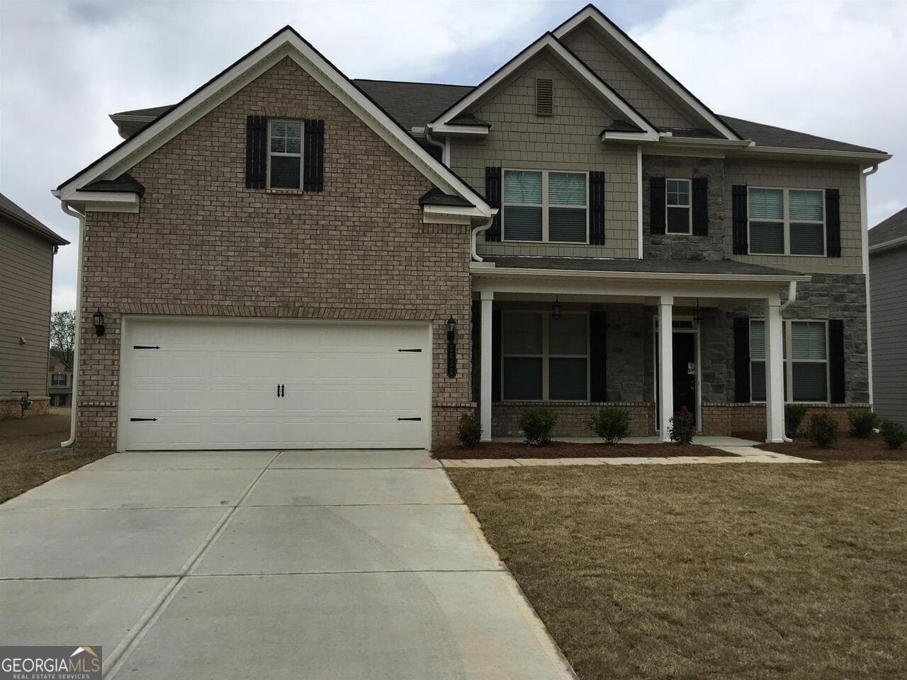 4 bedroom, 3 bathroom, 3,024 sq ft single family residence for rent at 5650 Mirror Lake Drive, Cumming, GA 30028 for $2,500 a month — photo 2