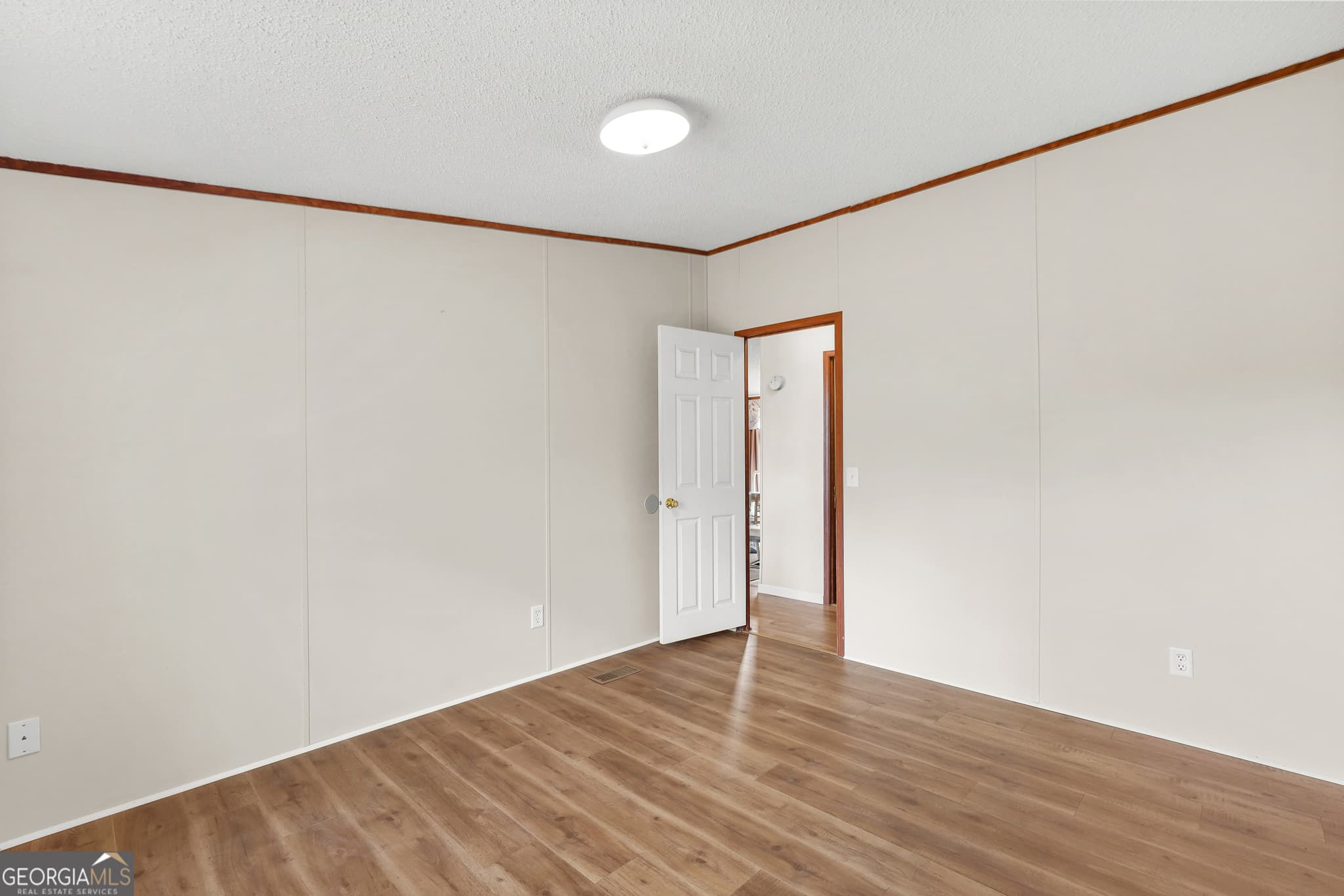 3 bedroom, 2.5 bathroom, 1,890 sq ft manufactured home,single family residence for sale at 1298 Lee Road, Pembroke, GA 31321 — photo 8