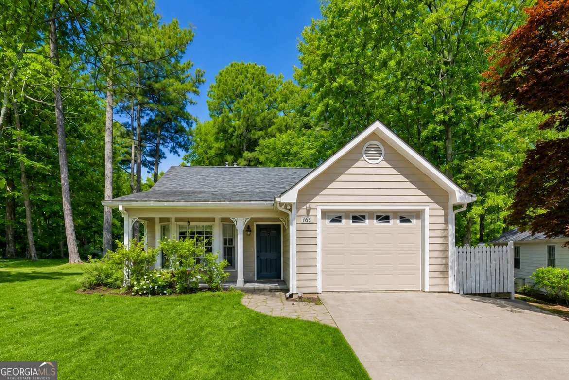 2 bedroom, 2 bathroom, 1,202 sq ft single family residence sold at 165 Diamond Drive, Athens, GA 30605