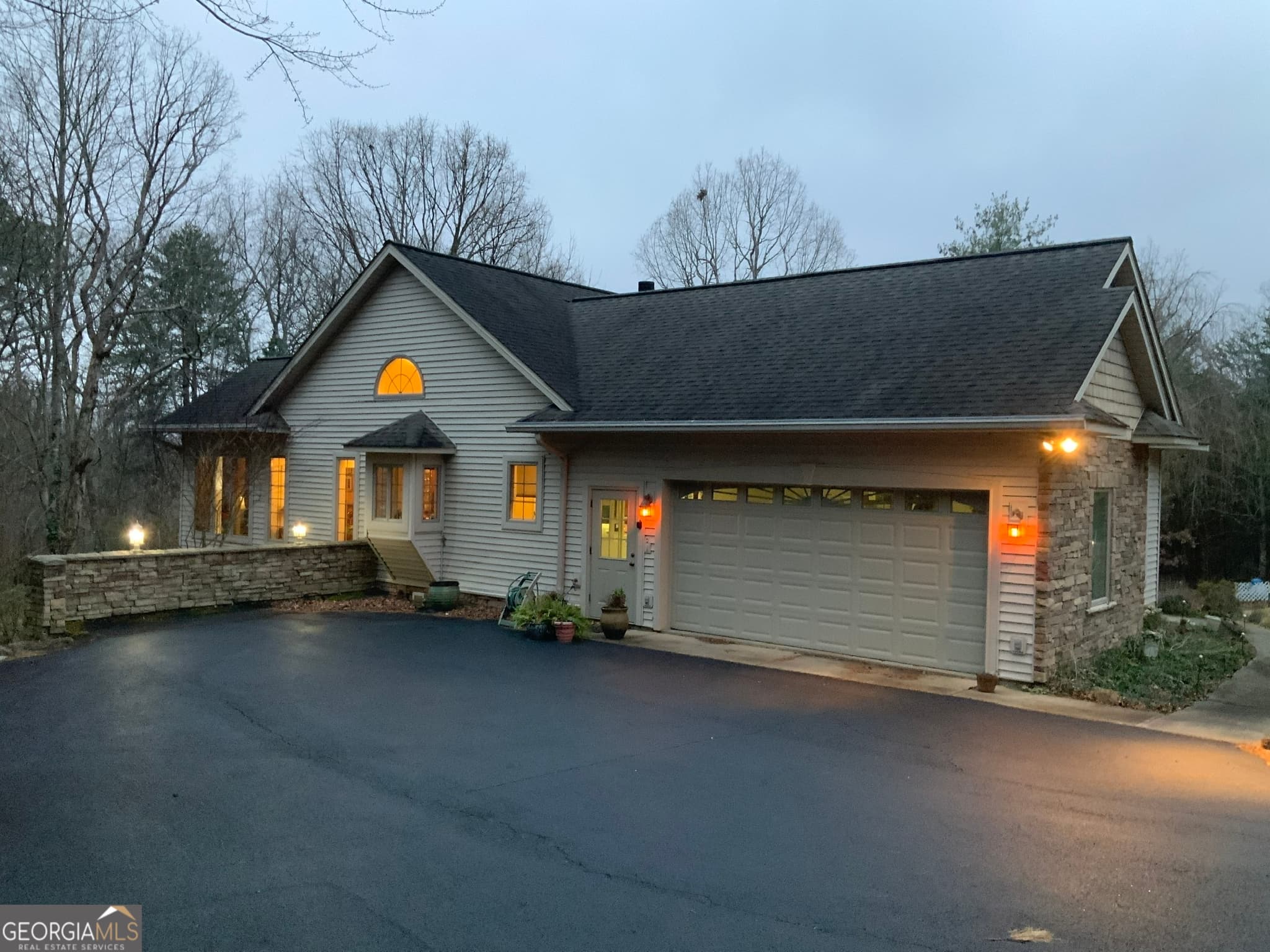 4 bedroom, 3.5 bathroom, 3,541 sq ft single family residence sold at 54 Four Seasons Landing, Blairsville, GA 30512