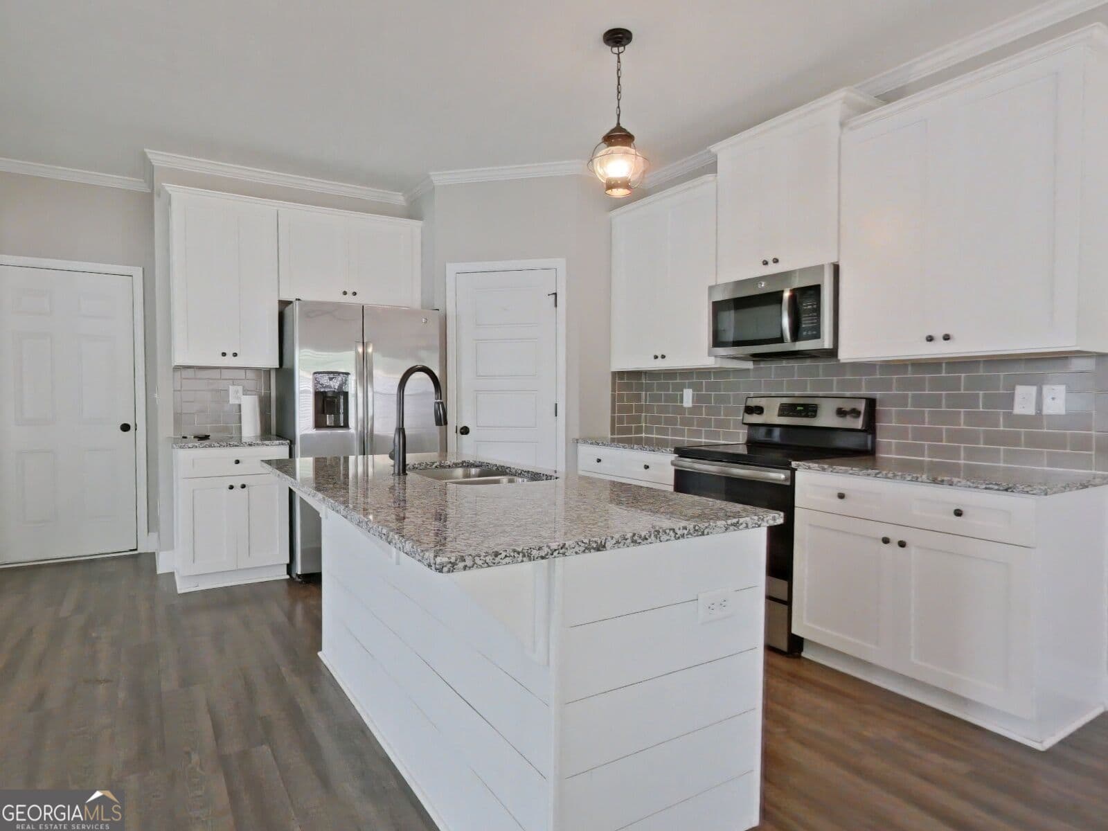 4 bedroom, 2.5 bathroom, 1,992 sq ft single family residence for rent at 719 Tree Top Trail, Evans, GA 30809 for $2,250 a month — photo 6