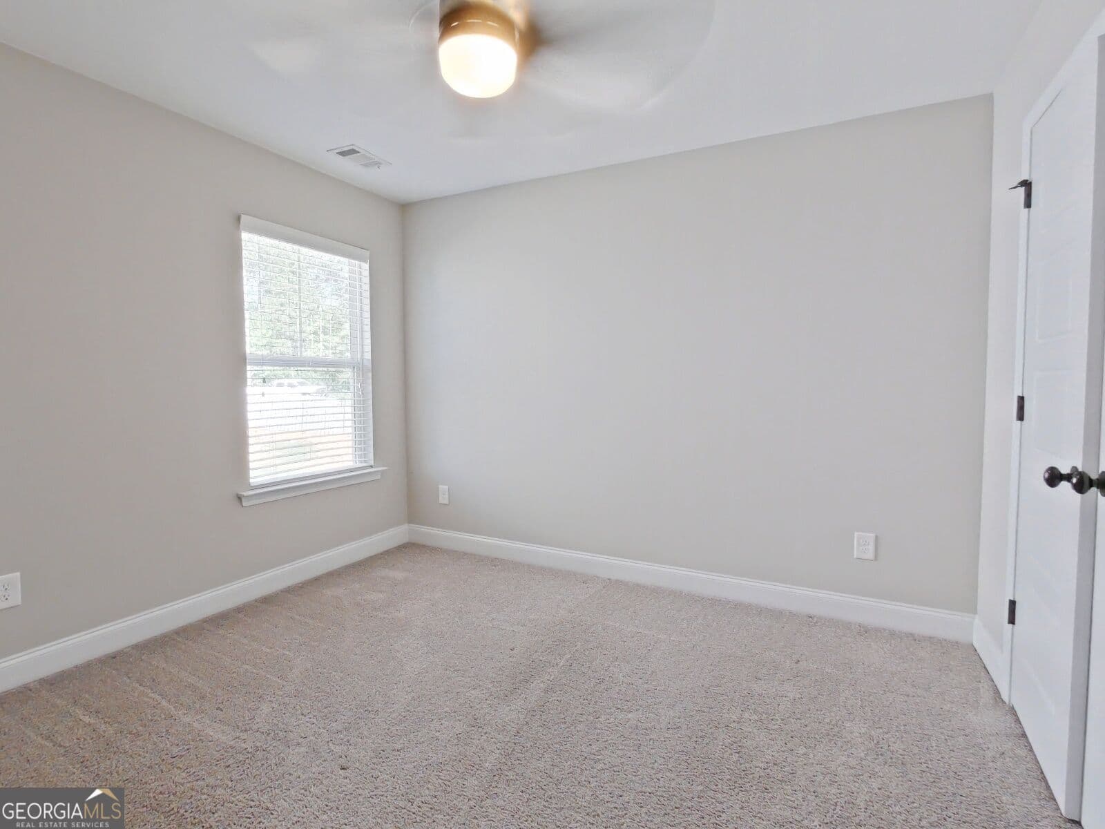4 bedroom, 2.5 bathroom, 1,992 sq ft single family residence for rent at 719 Tree Top Trail, Evans, GA 30809 for $2,250 a month — photo 10