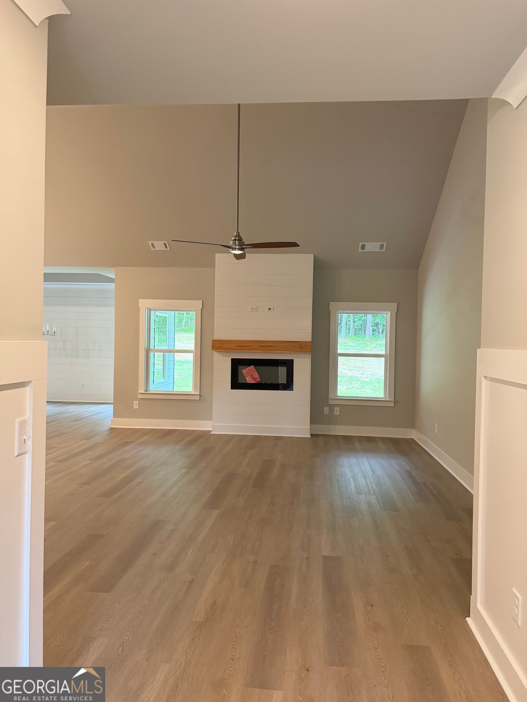 4 bedroom, 3 bathroom, 2,437 sq ft single family residence for sale at 404 Tanners Bridge Road, Bethlehem, GA 30620 — photo 3