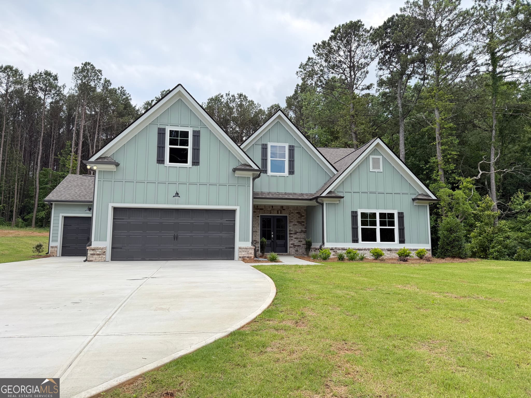 4 bedroom, 3 bathroom, 2,437 sq ft single family residence for sale at 404 Tanners Bridge Road, Bethlehem, GA 30620
