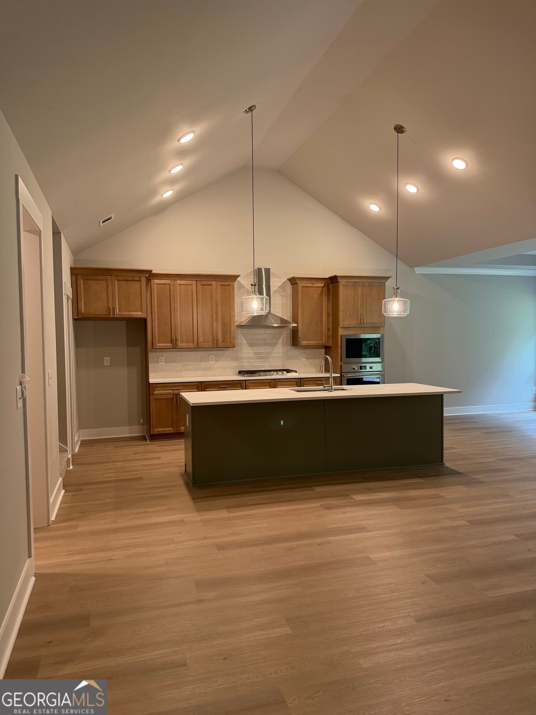 4 bedroom, 3 bathroom, 2,437 sq ft single family residence for sale at 404 Tanners Bridge Road, Bethlehem, GA 30620 — photo 4