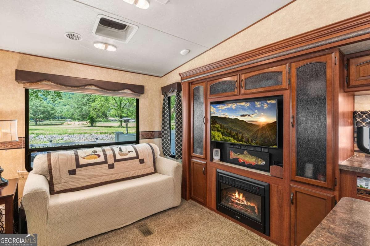 1 bedroom, 1 bathroom single family residence for sale at 4179 Riverbank Run 79A, Hiawassee, GA 30546 — photo 6
