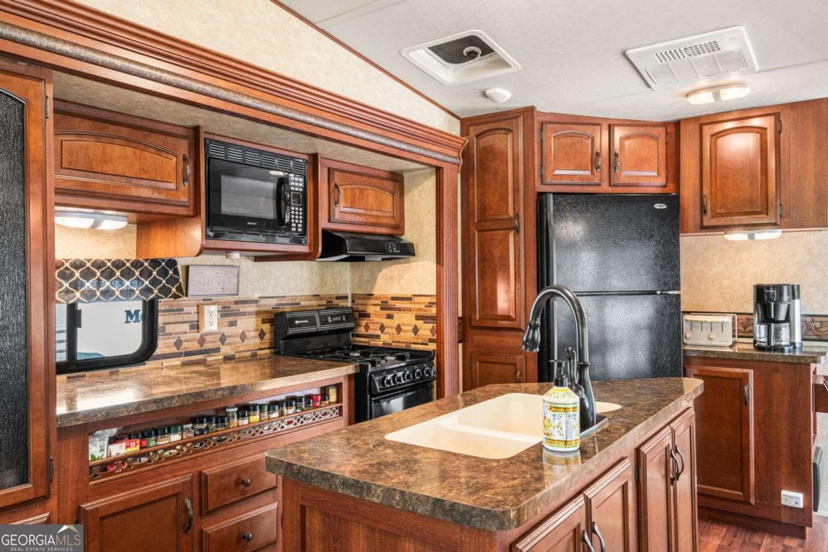 1 bedroom, 1 bathroom single family residence for sale at 4179 Riverbank Run 79A, Hiawassee, GA 30546 — photo 10