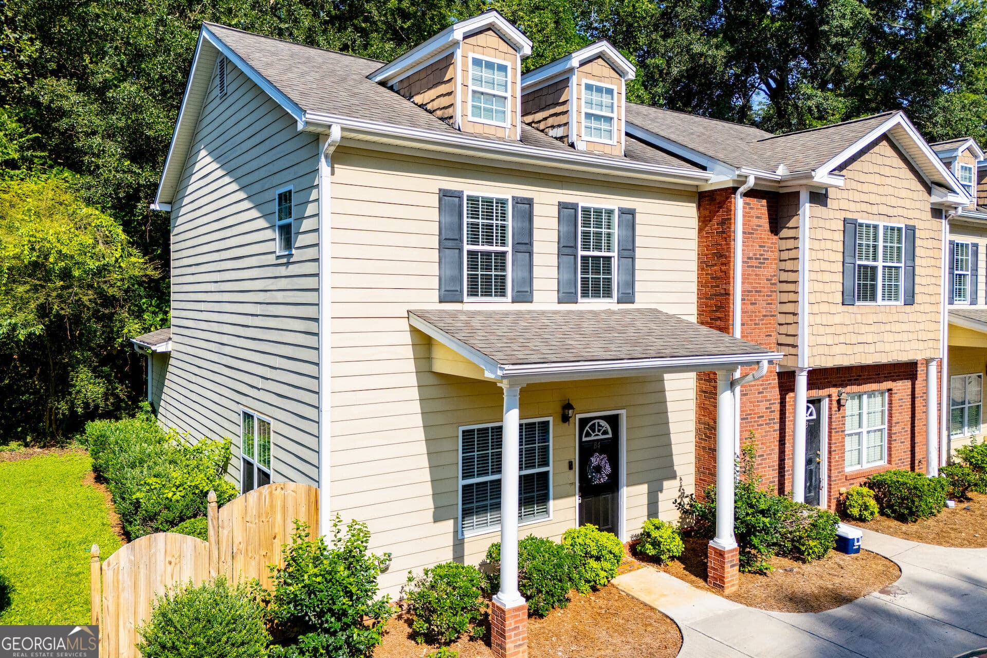 2 bedroom, 2.5 bathroom, 1,380 sq ft condominium for rent at 145 Bowen Street B4, Carrollton, GA 30117 for $1,649 a month — photo 1 of 1