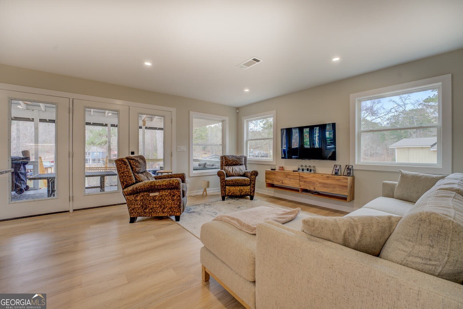 3 bedroom, 2 bathroom, 1,542 sq ft single family residence for sale at 480 Mitchell Road, Covington, GA 30014 — photo 8