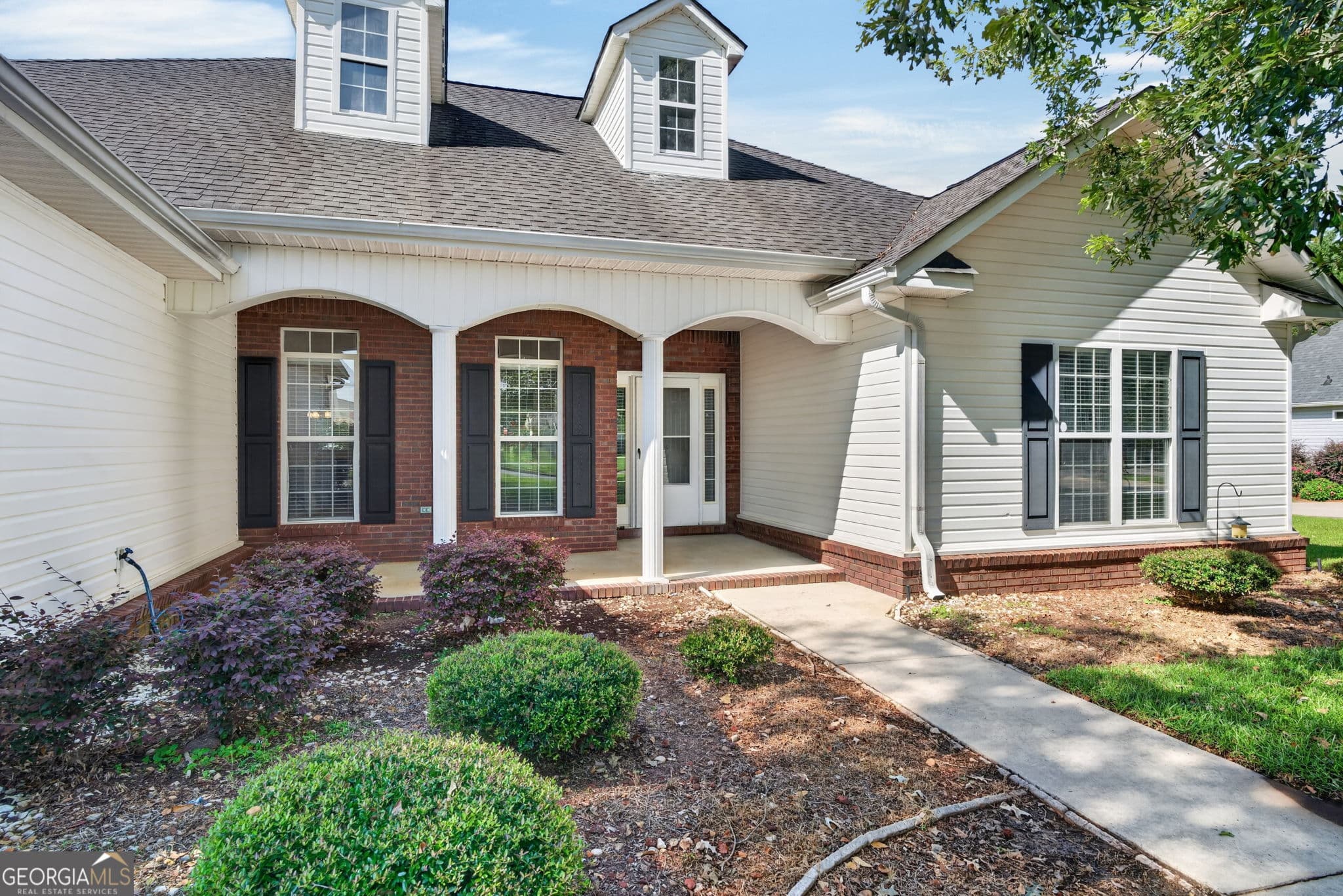 4 bedroom, 2 bathroom, 1,948 sq ft single family residence for sale at 226 Spring Chase Circle, Kathleen, GA 31047 — photo 3