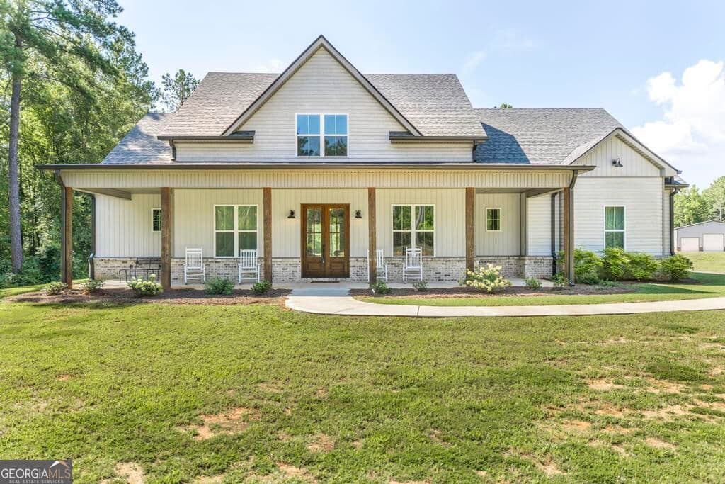 5 bedroom, 4 bathroom, 2,769 sq ft single family residence for sale at 665 Edge Road, Forsyth, GA 31029
