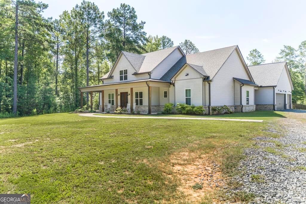 5 bedroom, 4 bathroom, 2,769 sq ft single family residence for sale at 665 Edge Road, Forsyth, GA 31029 — photo 10