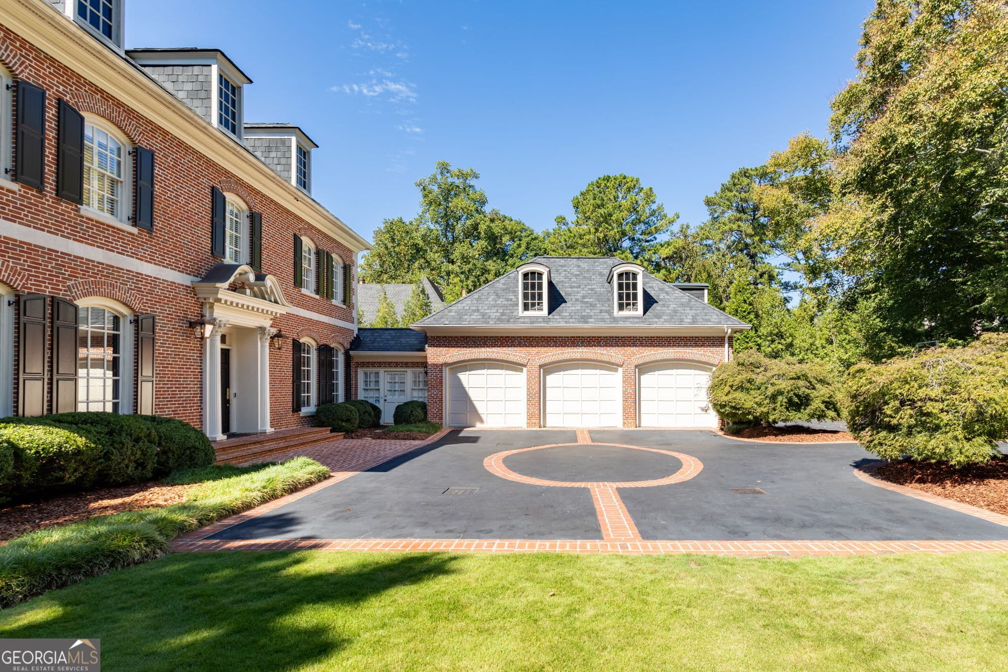 6 bedroom, 7 bathroom, 9,000 sq ft single family residence for sale at 134 Blackland Road, Atlanta, GA 30342 — photo 7
