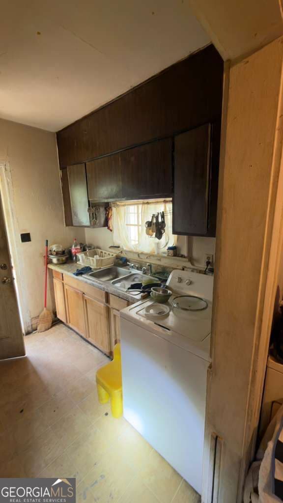 2 bedroom, 1 bathroom, 812 sq ft single family residence for sale at 1219 Burton Avenue, Macon, GA 31203 — photo 7