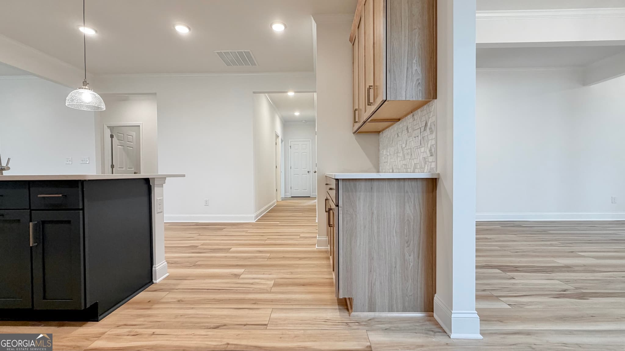 3 bedroom, 2.5 bathroom, 2,200 sq ft single family residence for sale at 311 Grand Wehunt Drive, Hoschton, GA 30548 — photo 8