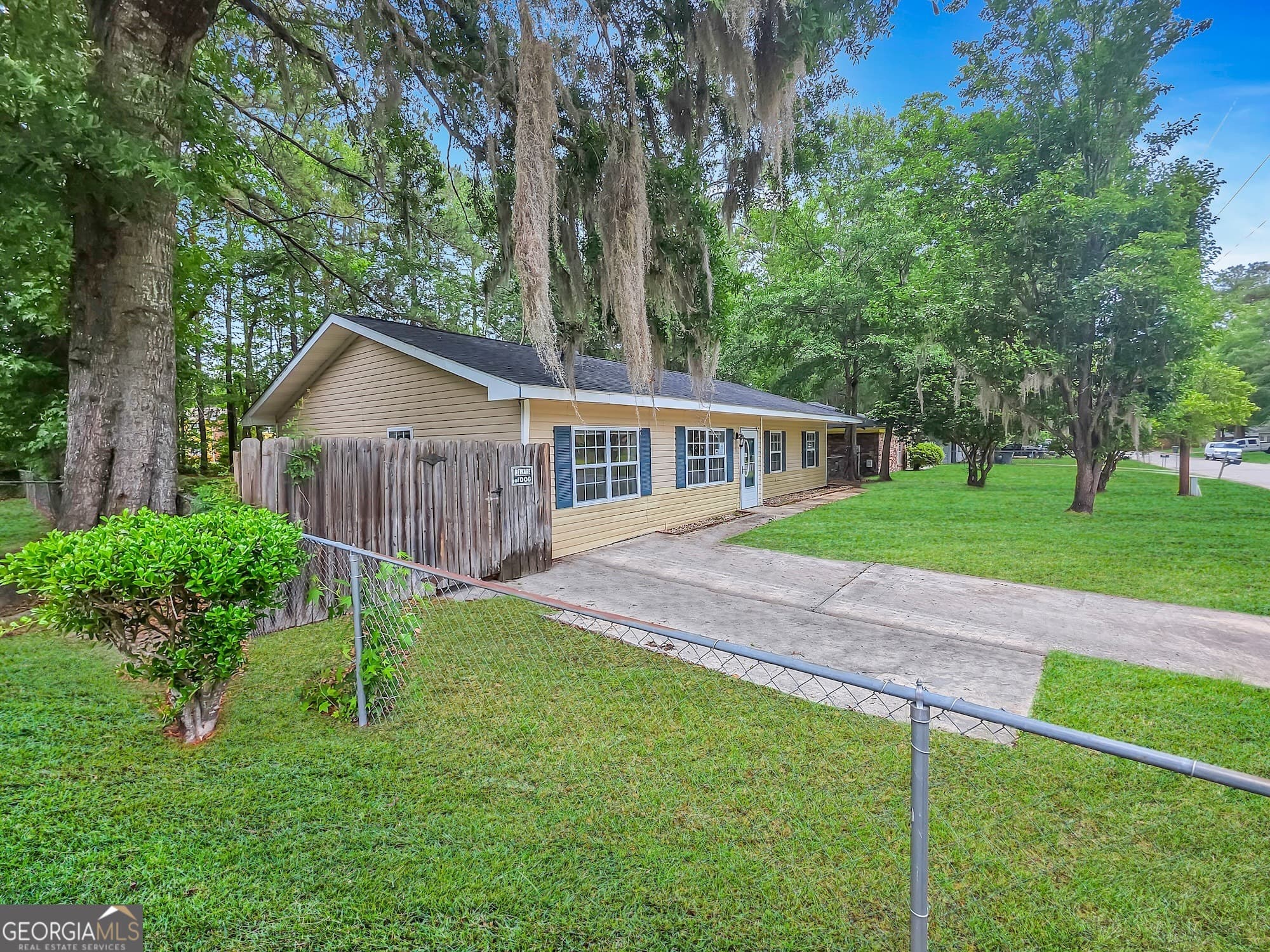 4 bedroom, 2 bathroom, 1,629 sq ft single family residence under contract at 514 Heritage Drive, Hinesville, GA 31313 — photo 5
