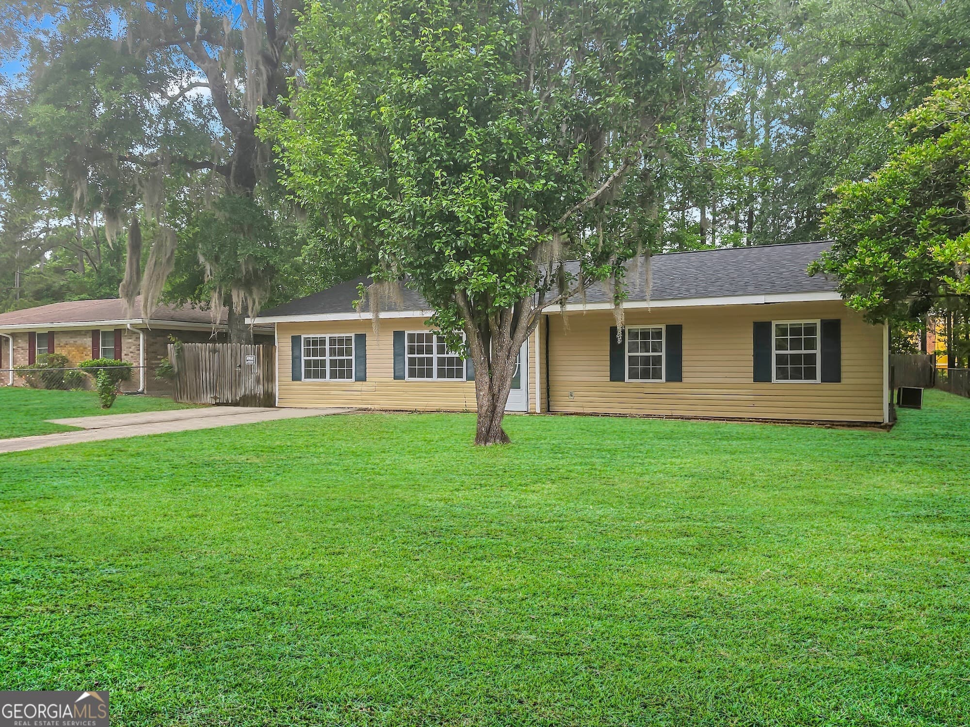 4 bedroom, 2 bathroom, 1,629 sq ft single family residence under contract at 514 Heritage Drive, Hinesville, GA 31313 — photo 4
