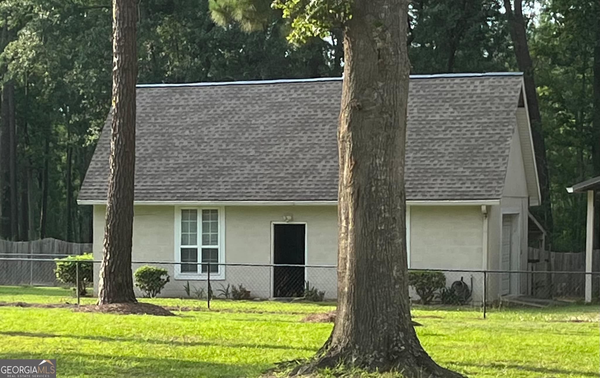 4 bedroom, 3.5 bathroom, 3,404 sq ft single family residence for sale at 1501 Andrea Drive, Waycross, GA 31501 — photo 10