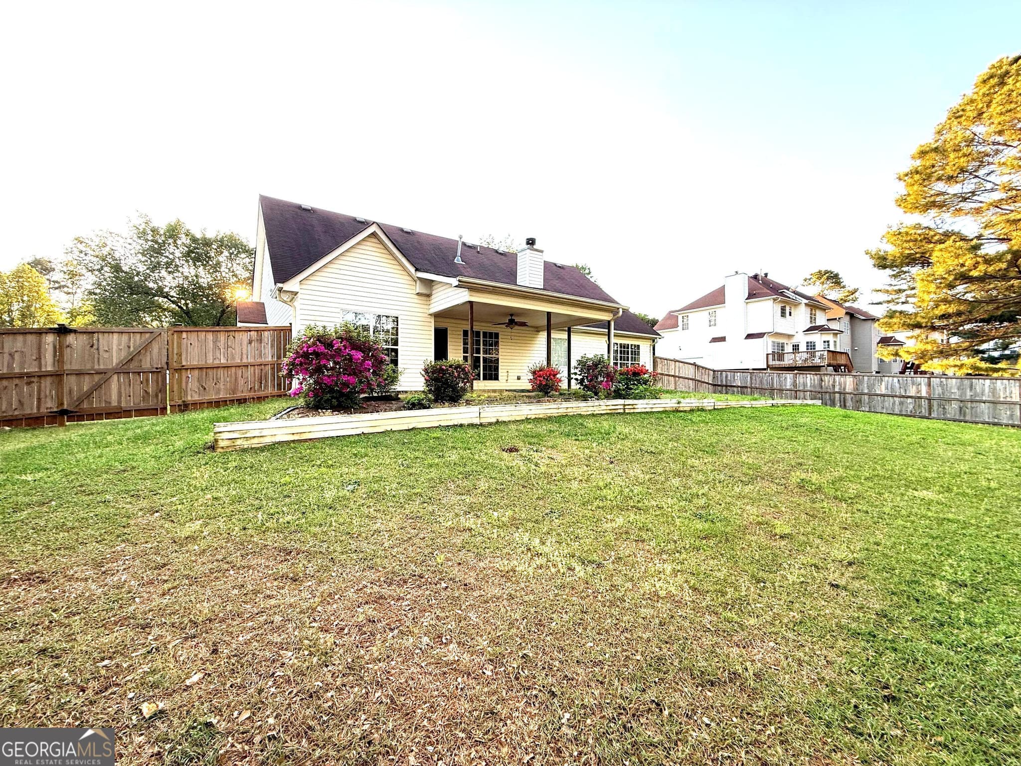 4 bedroom, 3 bathroom, 2,288 sq ft single family residence for sale at 610 Autumn Leaf Circle, Mcdonough, GA 30253 — photo 3