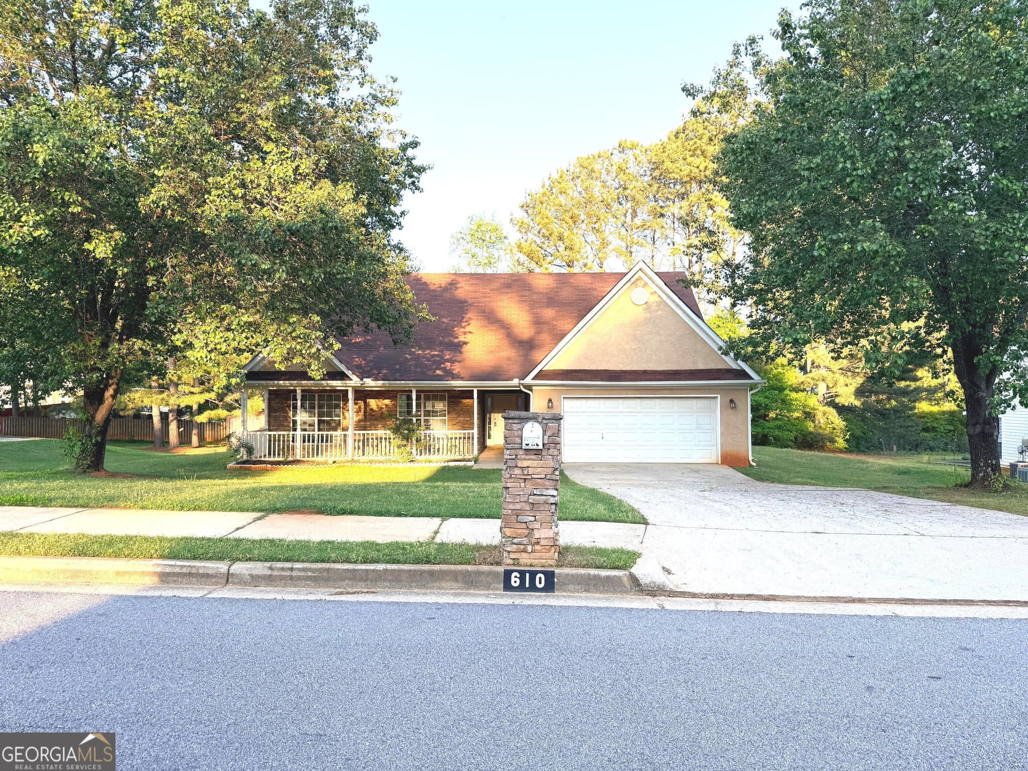 4 bedroom, 3 bathroom, 2,288 sq ft single family residence for sale at 610 Autumn Leaf Circle, Mcdonough, GA 30253 — photo 1 of 15