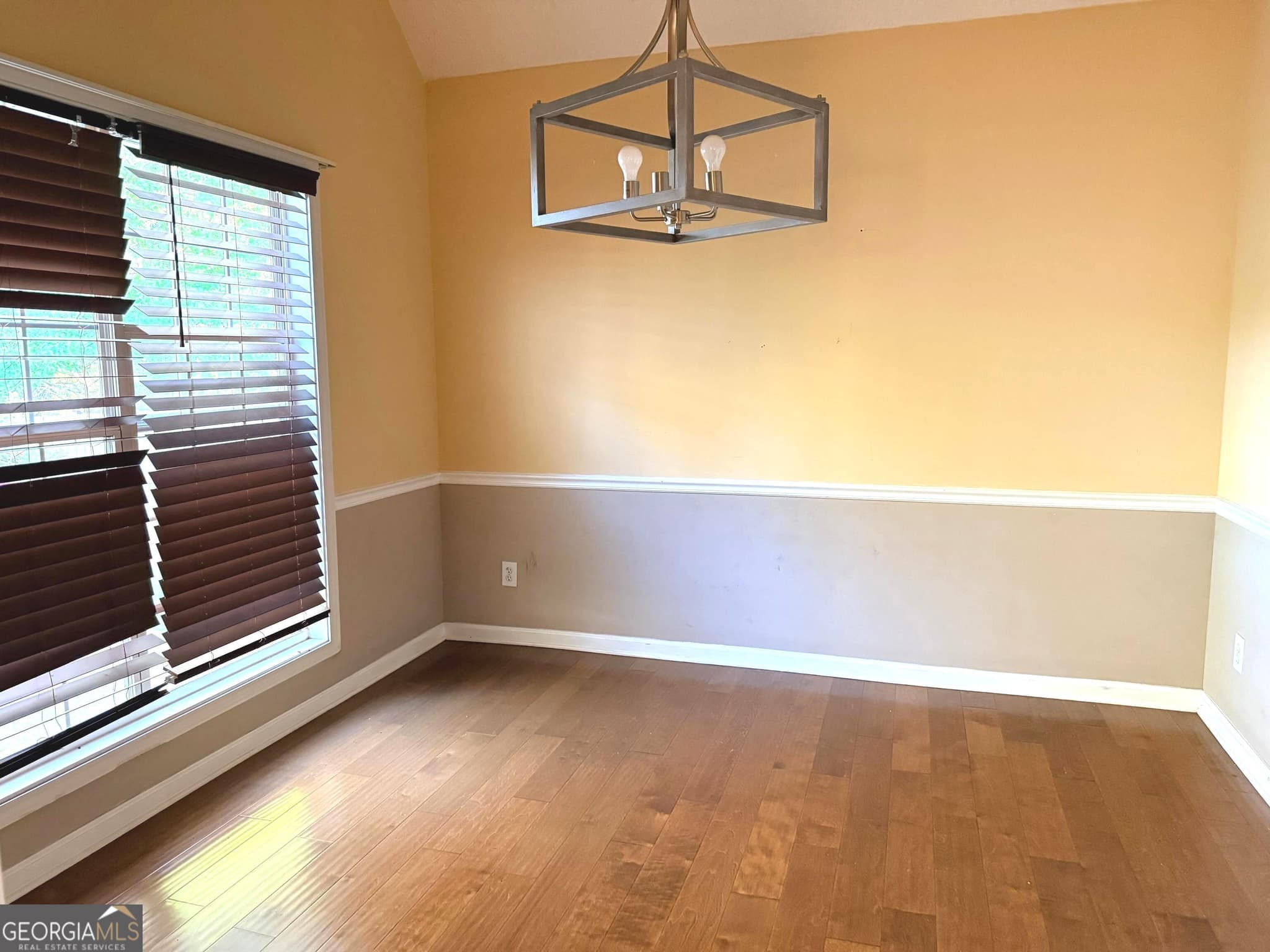 4 bedroom, 3 bathroom, 2,288 sq ft single family residence for sale at 610 Autumn Leaf Circle, Mcdonough, GA 30253 — photo 8