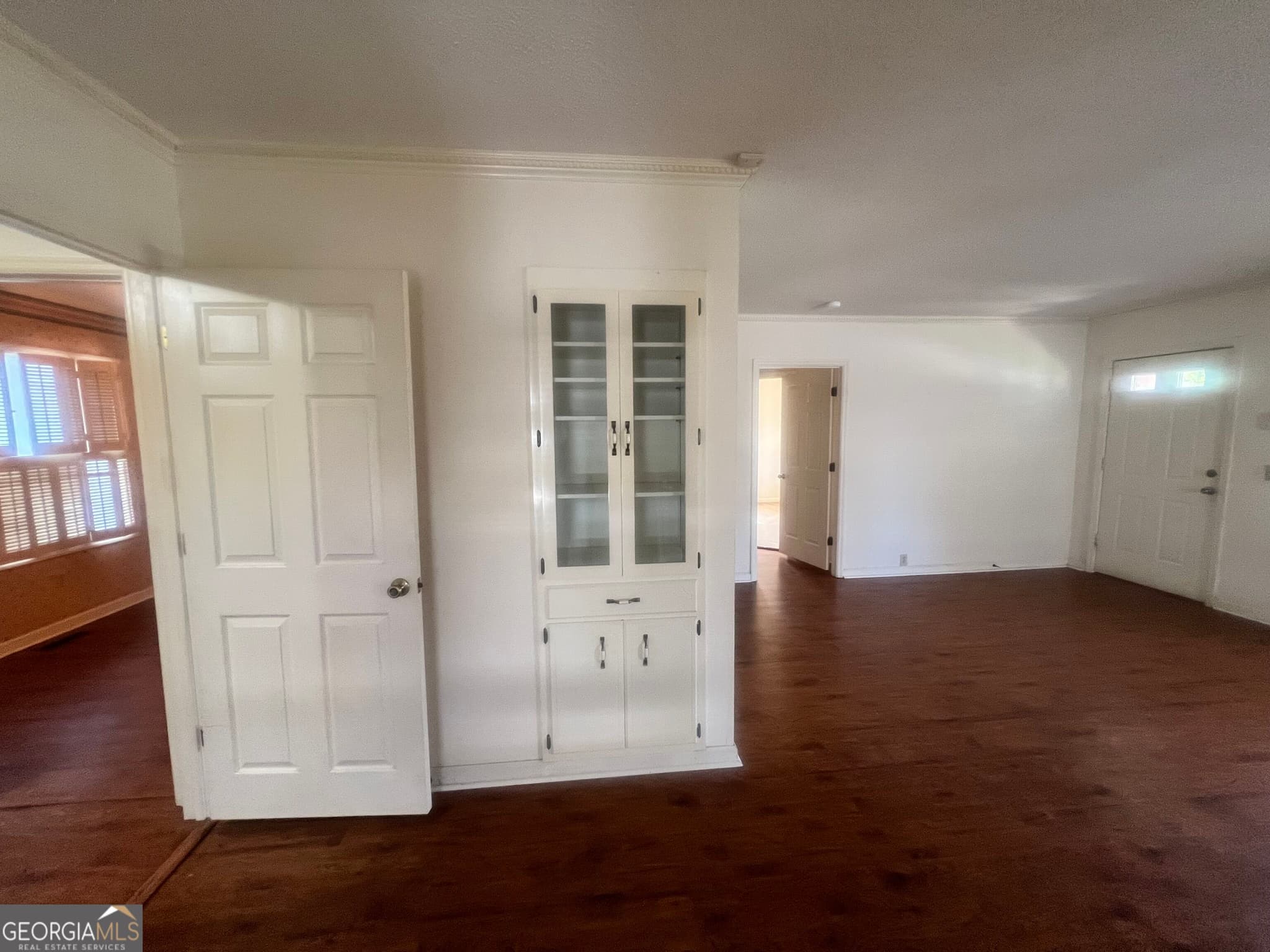 3 bedroom, 2 bathroom, 1,914 sq ft single family residence for sale at 127 W Stuart Avenue, Lyons, GA 30436 — photo 5