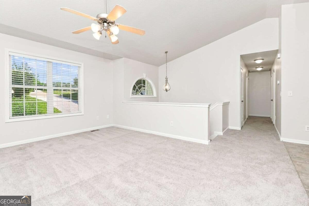 3 bedroom, 2 bathroom, 1,622 sq ft single family residence for sale at 315 Thorn Thicket Way, Rockmart, GA 30153 — photo 6
