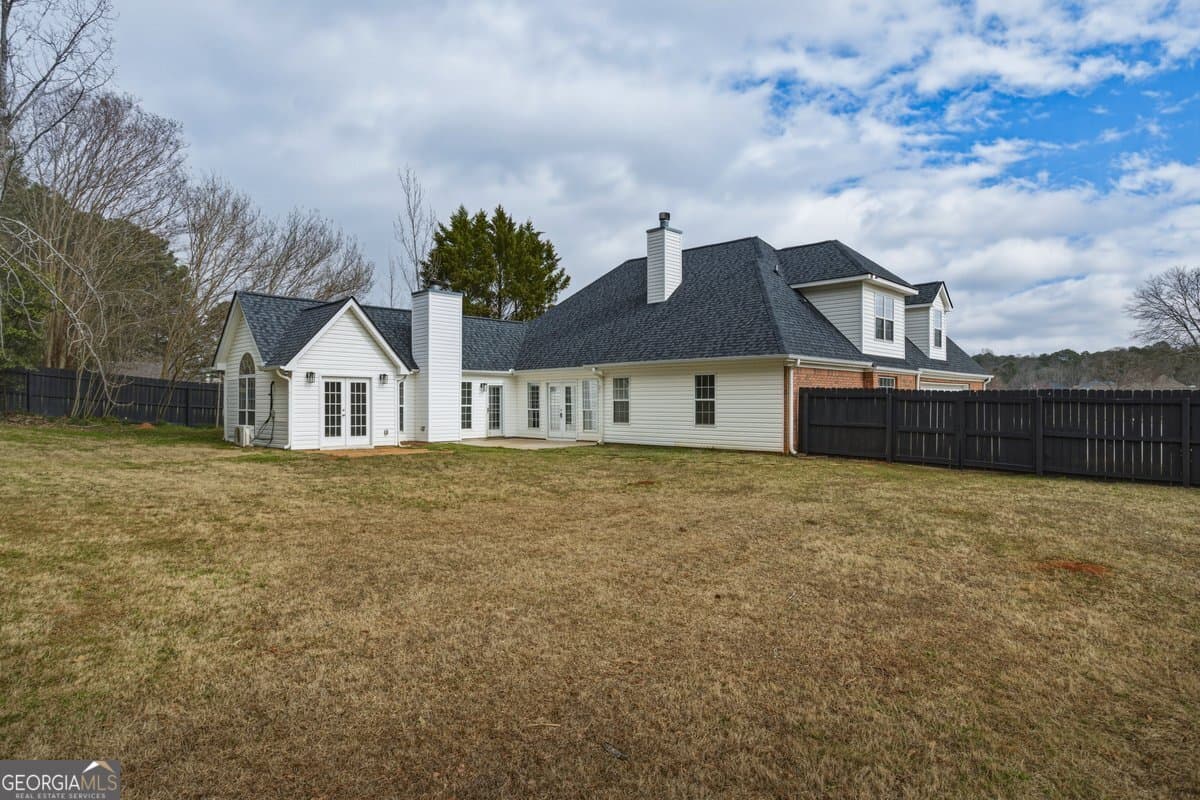 5 bedroom, 3 bathroom, 3,011 sq ft single family residence for sale at 122 Shadow Lake Drive, Conyers, GA 30094 — photo 8