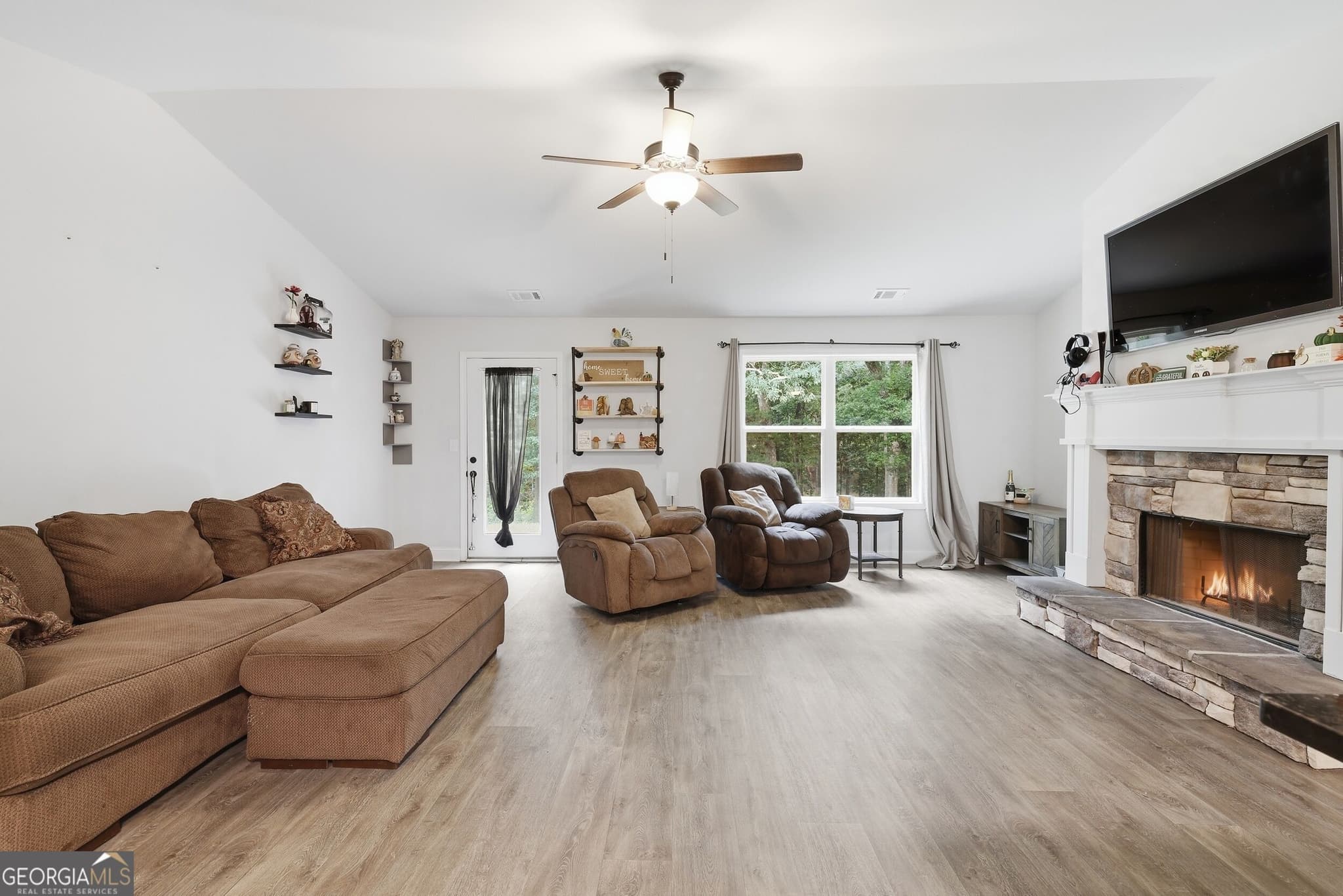 4 bedroom, 2.5 bathroom, 1,715 sq ft single family residence for sale at 122 Pecan Street, Danielsville, GA 30633 — photo 6