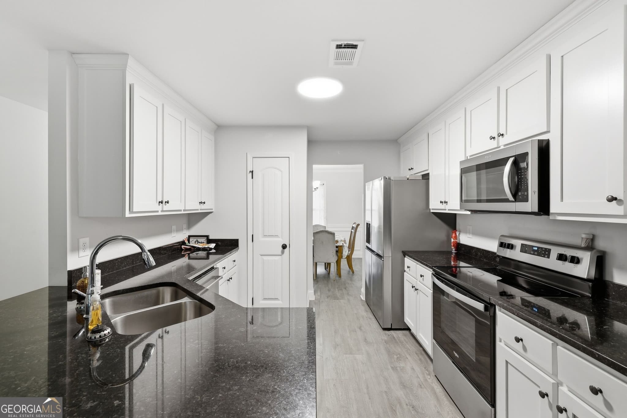 4 bedroom, 2.5 bathroom, 1,715 sq ft single family residence for sale at 122 Pecan Street, Danielsville, GA 30633 — photo 9