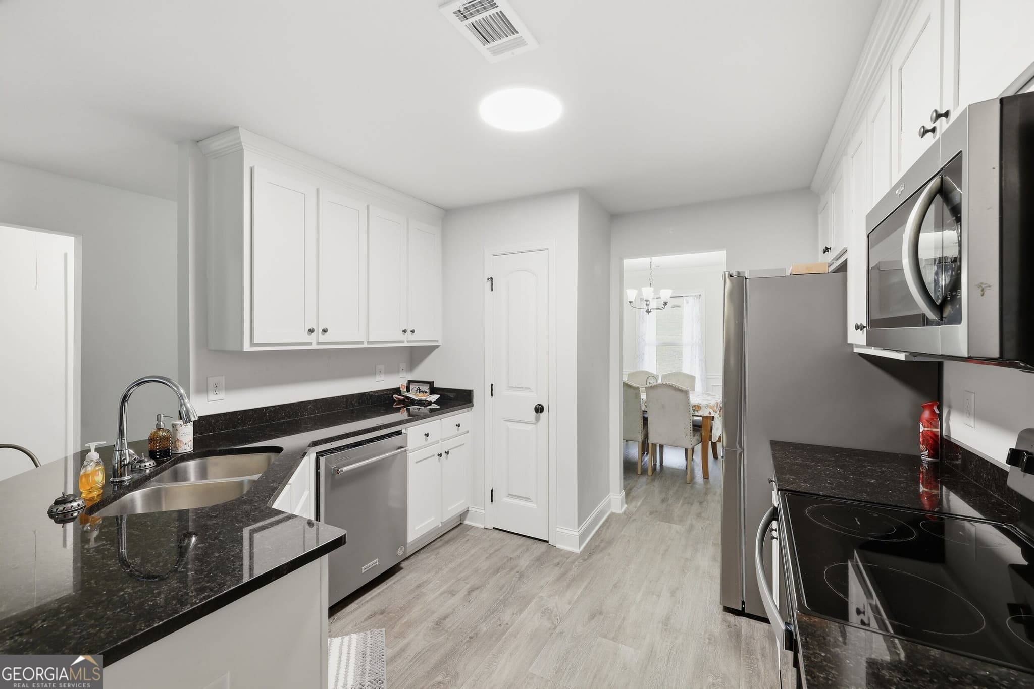 4 bedroom, 2.5 bathroom, 1,715 sq ft single family residence for sale at 122 Pecan Street, Danielsville, GA 30633 — photo 10