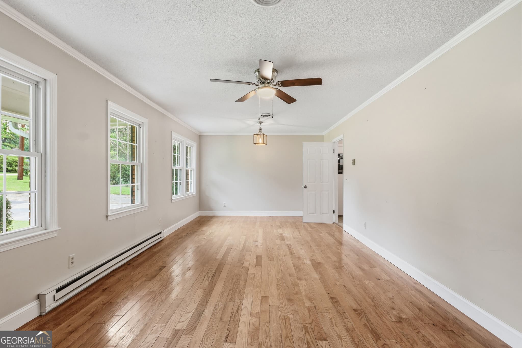 4 bedroom, 3 bathroom, 3,577 sq ft single family residence for sale at 128 Scott Circle, Toccoa, GA 30577 — photo 8