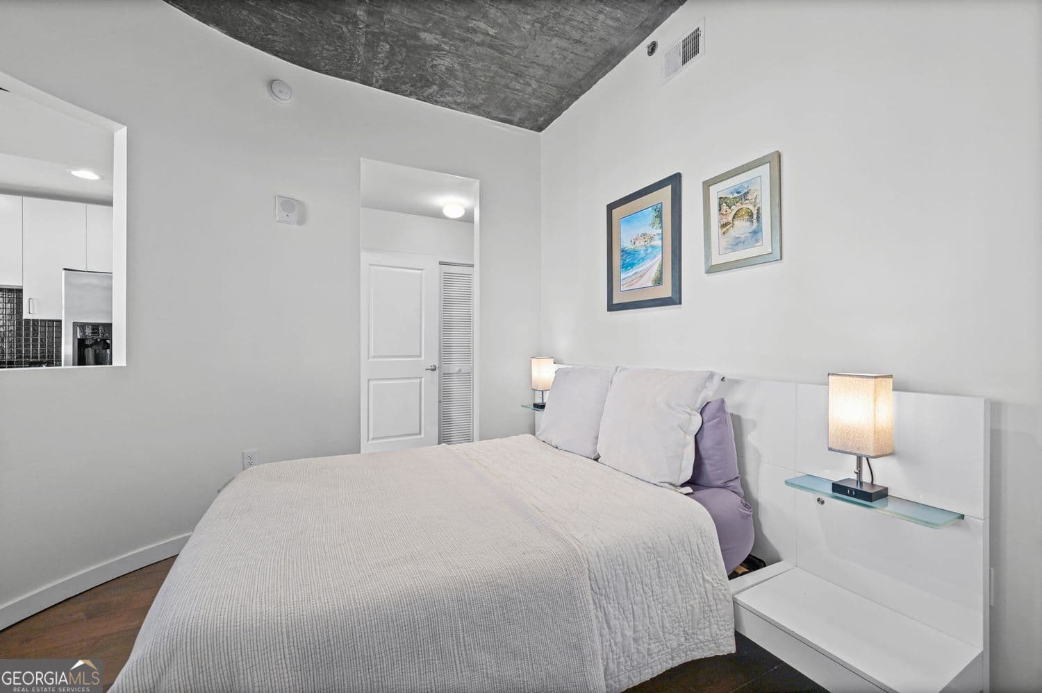 1 bedroom, 1 bathroom, 790 sq ft condominium for sale at 250 Pharr Road 1304, Atlanta, GA 30305 — photo 9