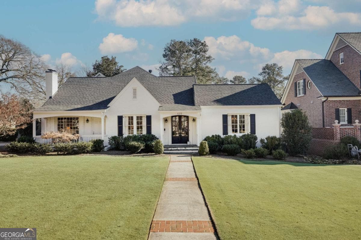 5 bedroom, 5.5 bathroom, 5,905 sq ft single family residence for sale at 577 Cloverhurst Avenue, Athens, GA 30606 — photo 2
