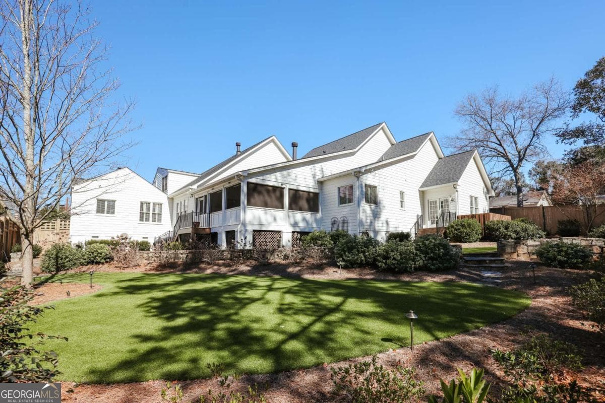 5 bedroom, 5.5 bathroom, 5,905 sq ft single family residence for sale at 577 Cloverhurst Avenue, Athens, GA 30606 — photo 3