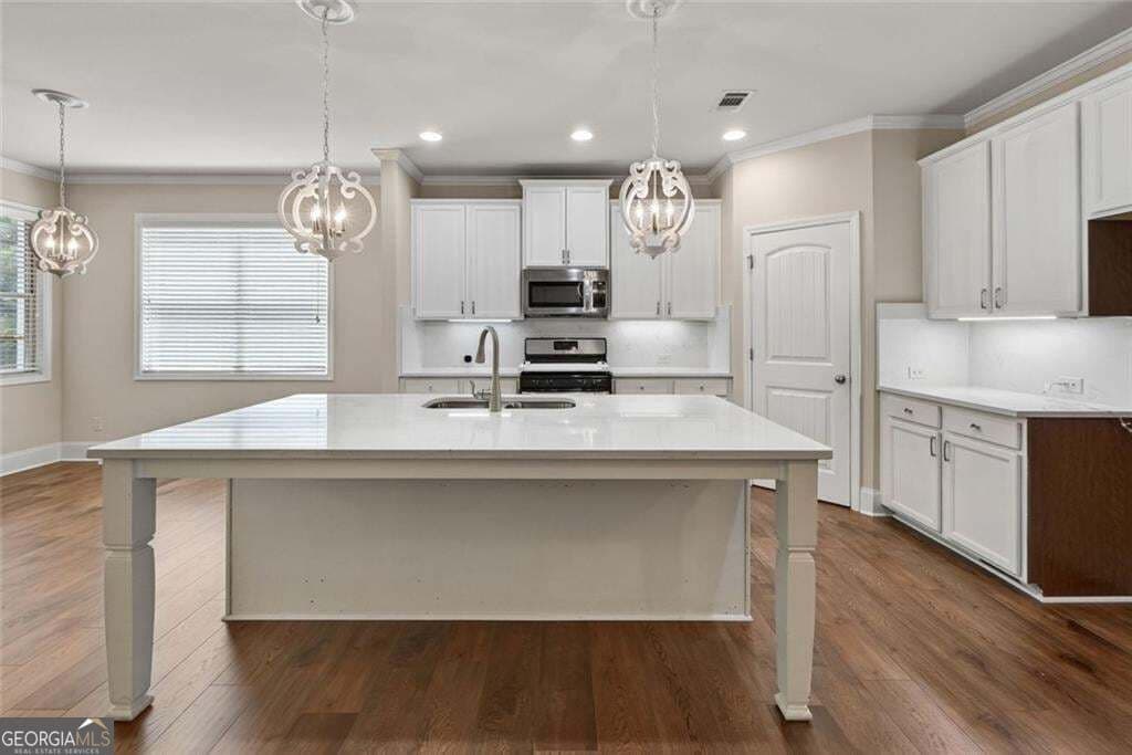 4 bedroom, 3.5 bathroom, 3,530 sq ft single family residence for sale at 1125 Pebble Creek Lane, Locust Grove, GA 30248 — photo 10